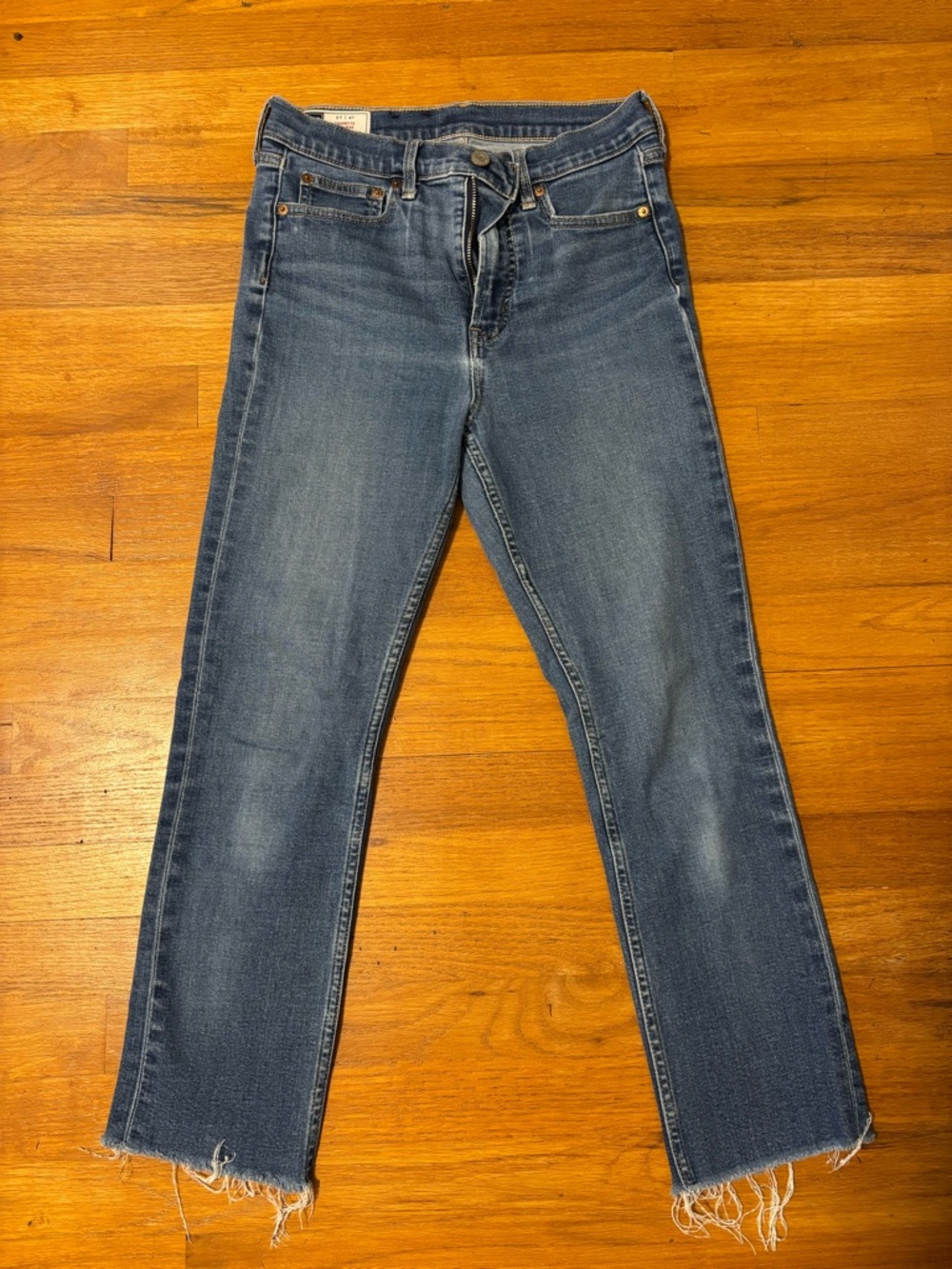 GAP women cigarette high rise jeans SHORT